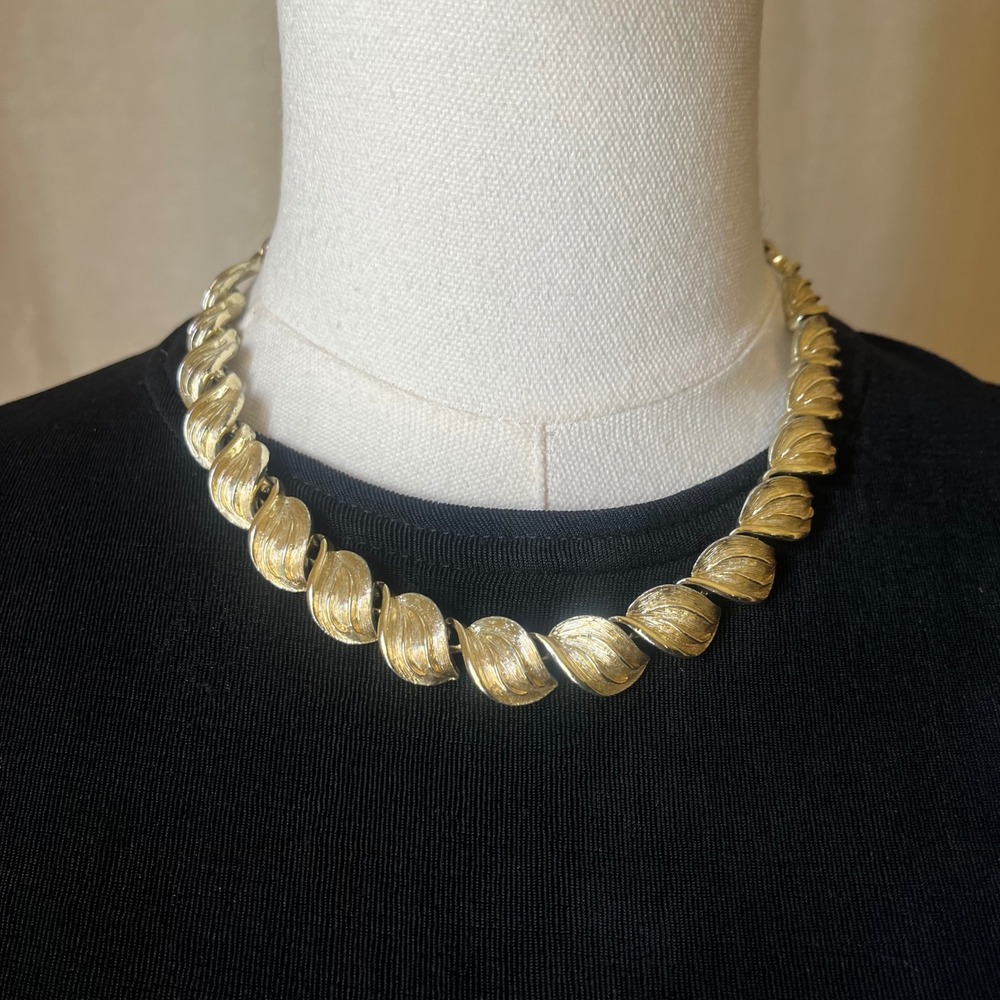 Vintage Coro Gold Sculptural Collar Necklace Textured Statement 17" Signed
